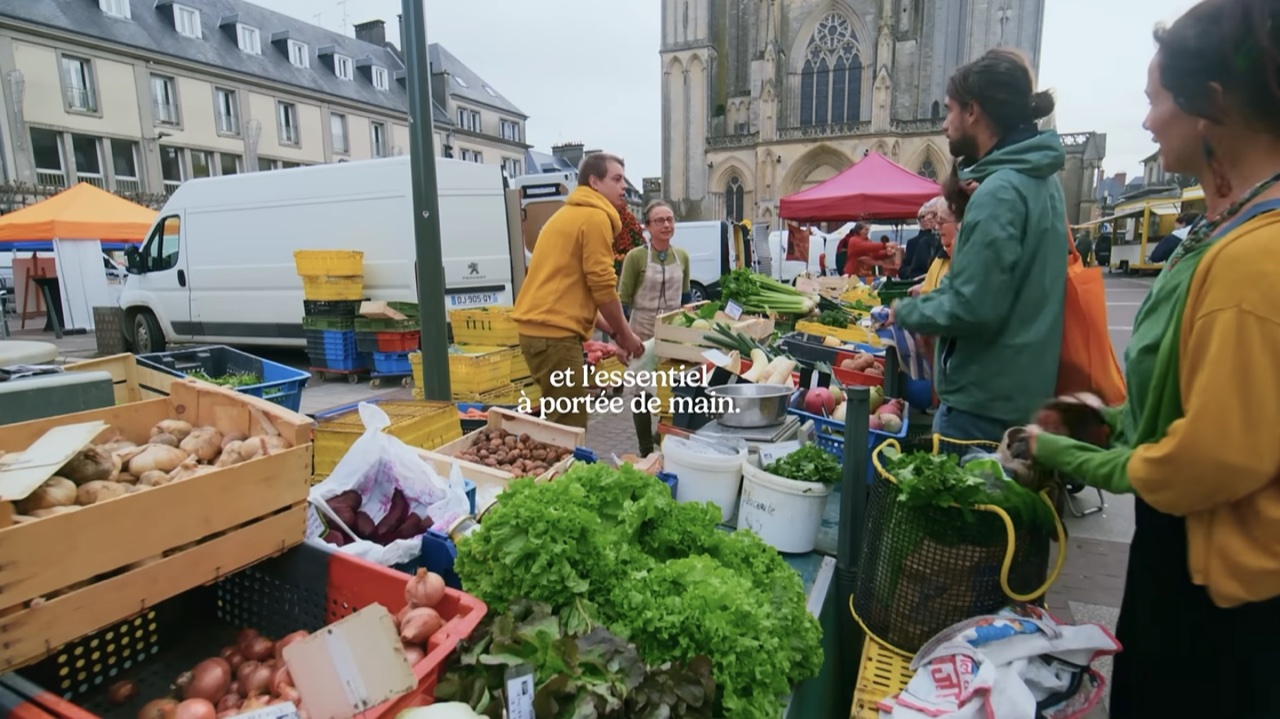 Film "It's just a market"