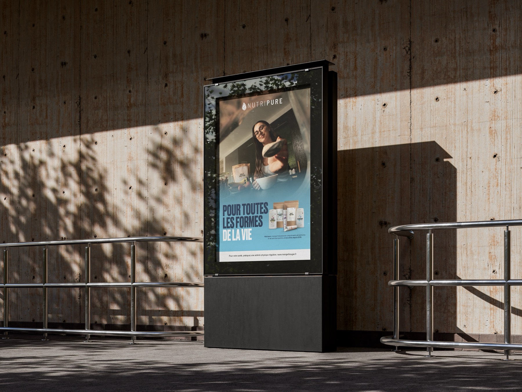Totem DOOH en extérieur